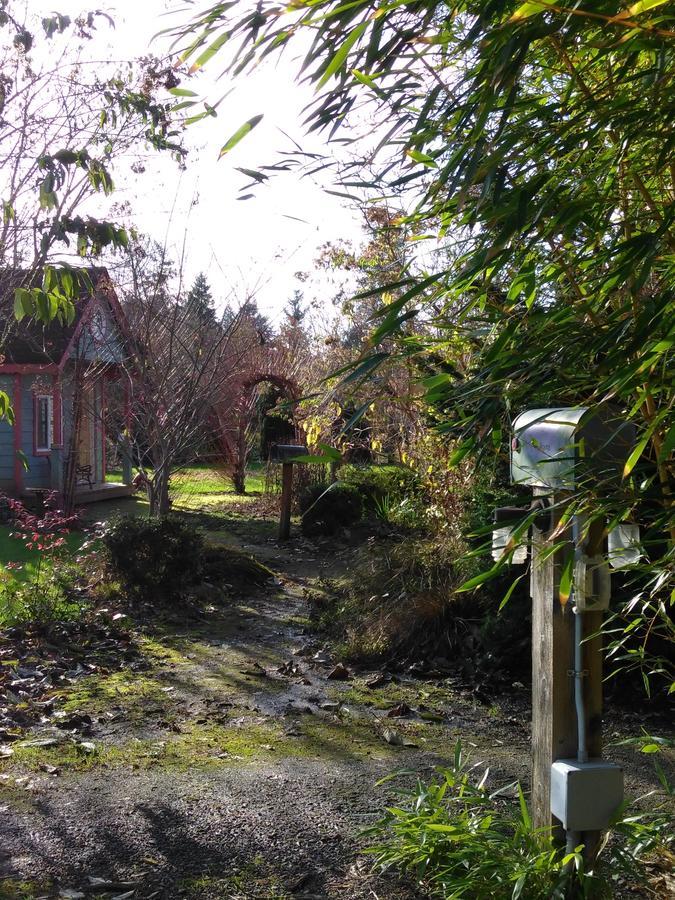 The Village Green Cottage Grove Exteriör bild